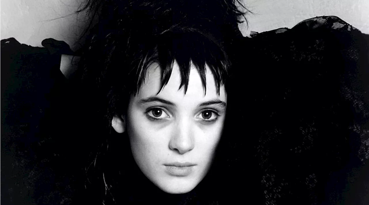 Winona Ryder Says Schoolmates Called Her a “Witch” and a 'Freak' After Starring in ‘Beetlejuice’