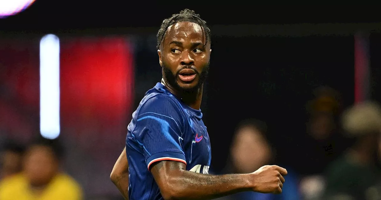 Manchester United mulling over Raheem Sterling transfer deadline day move