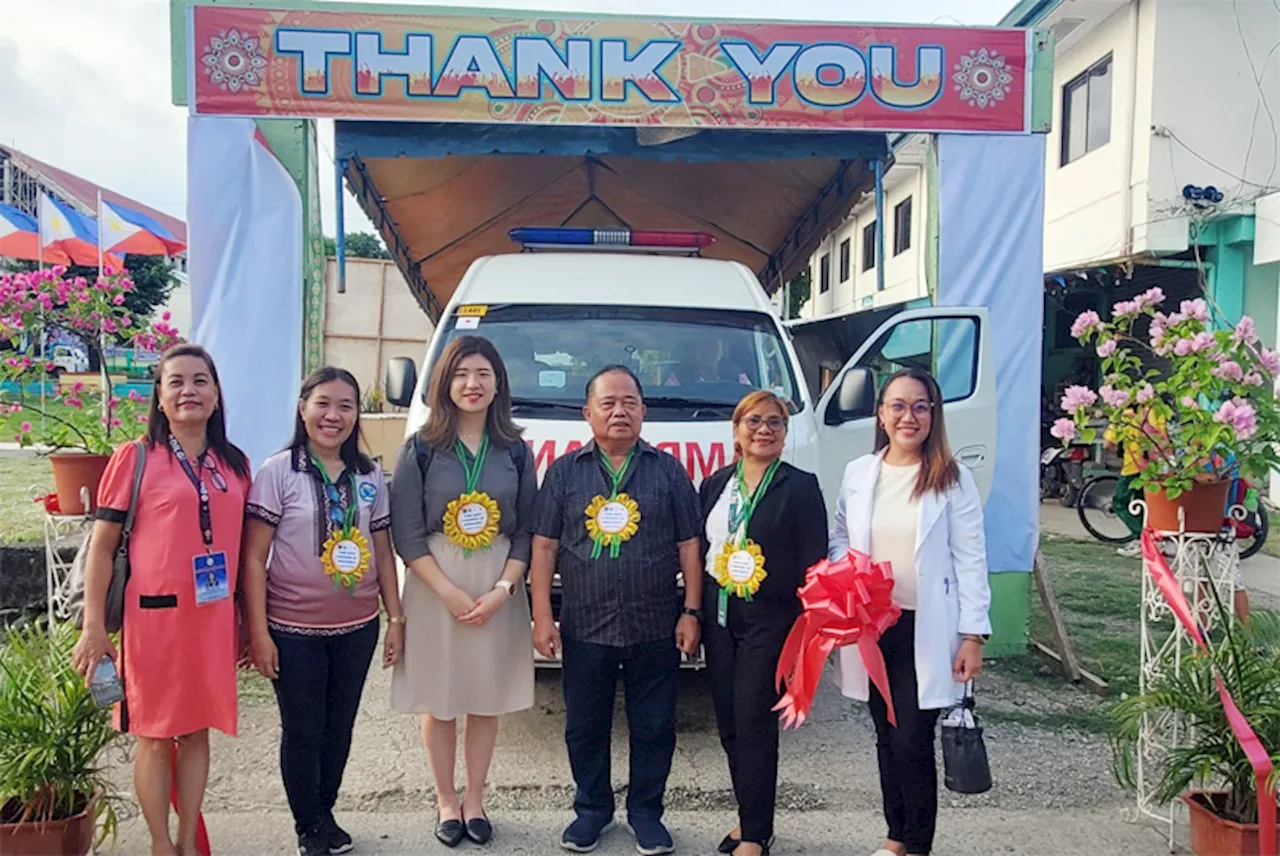 Southern Leyte town gets new ambulance thru Japan