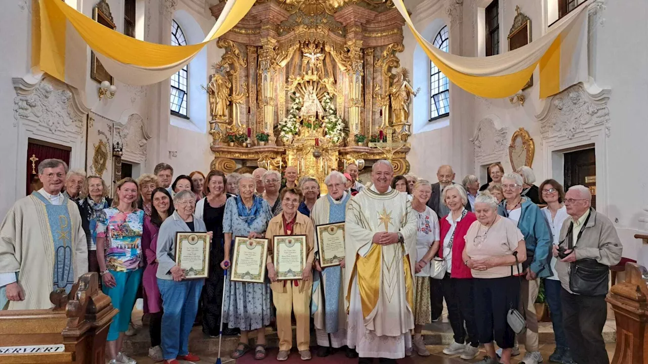 Baden: Stadtpfarrkirche auf Wallfahrtstour