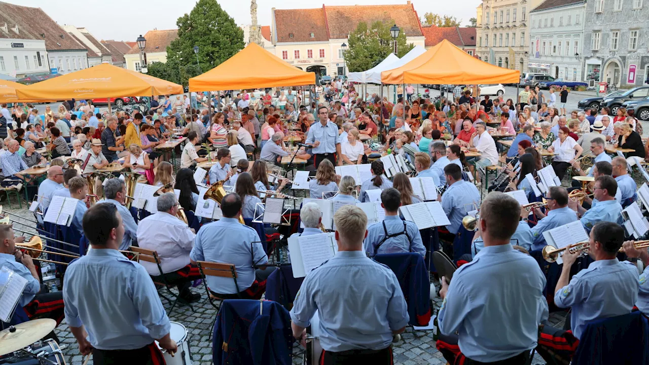 Lässiges Sommerkonzert und italienisches Flair in Retz