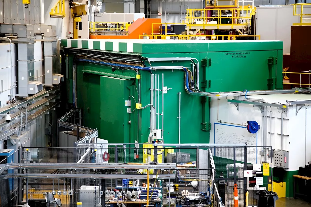 Neutron scattering instrument represents a new dawn for AI-powered atomic-scale 3D imaging