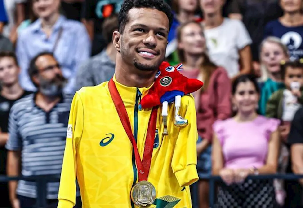 Gabrielzinho conquista primeiro ouro do Brasil na Paralímpiada de Paris