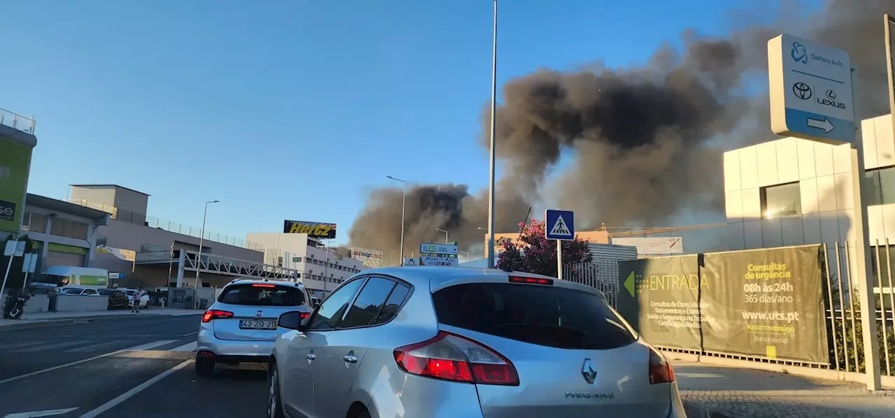 Lesados de incêndio no Prior Velho admitem avançar para a Justiça para pedir indemnizações