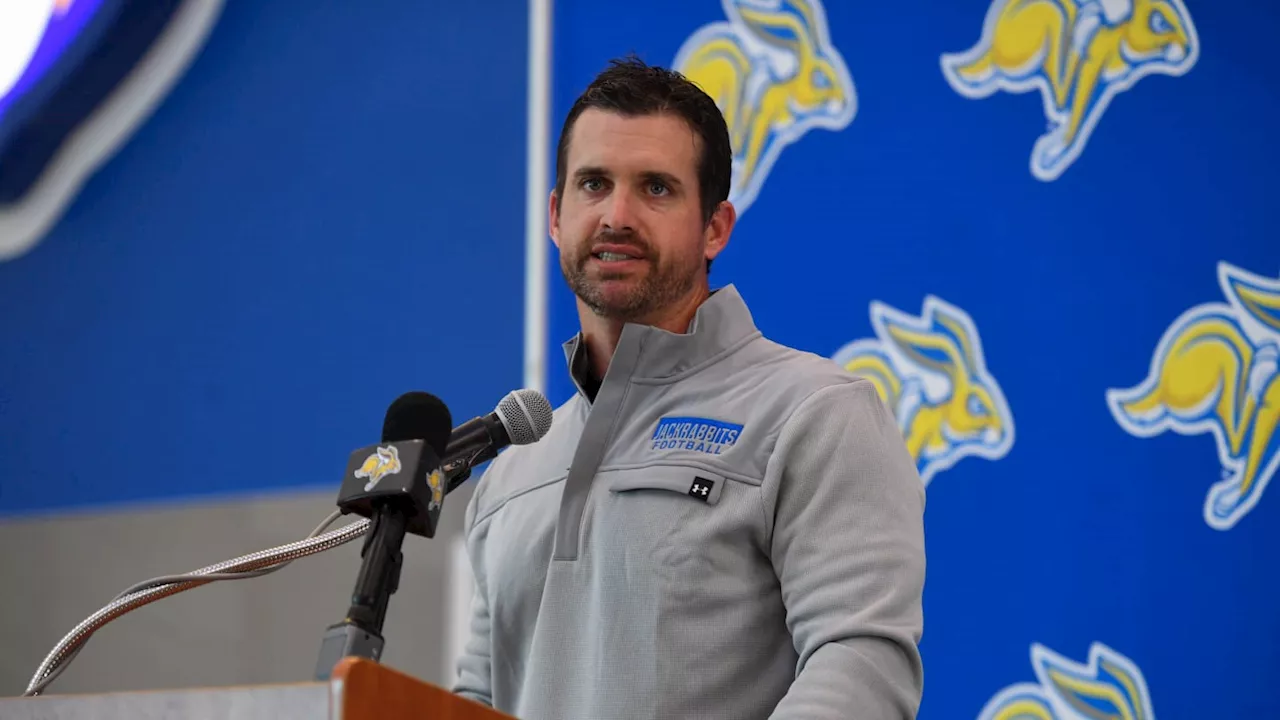 South Dakota State HC Confident Ahead of Matchup With Oklahoma State