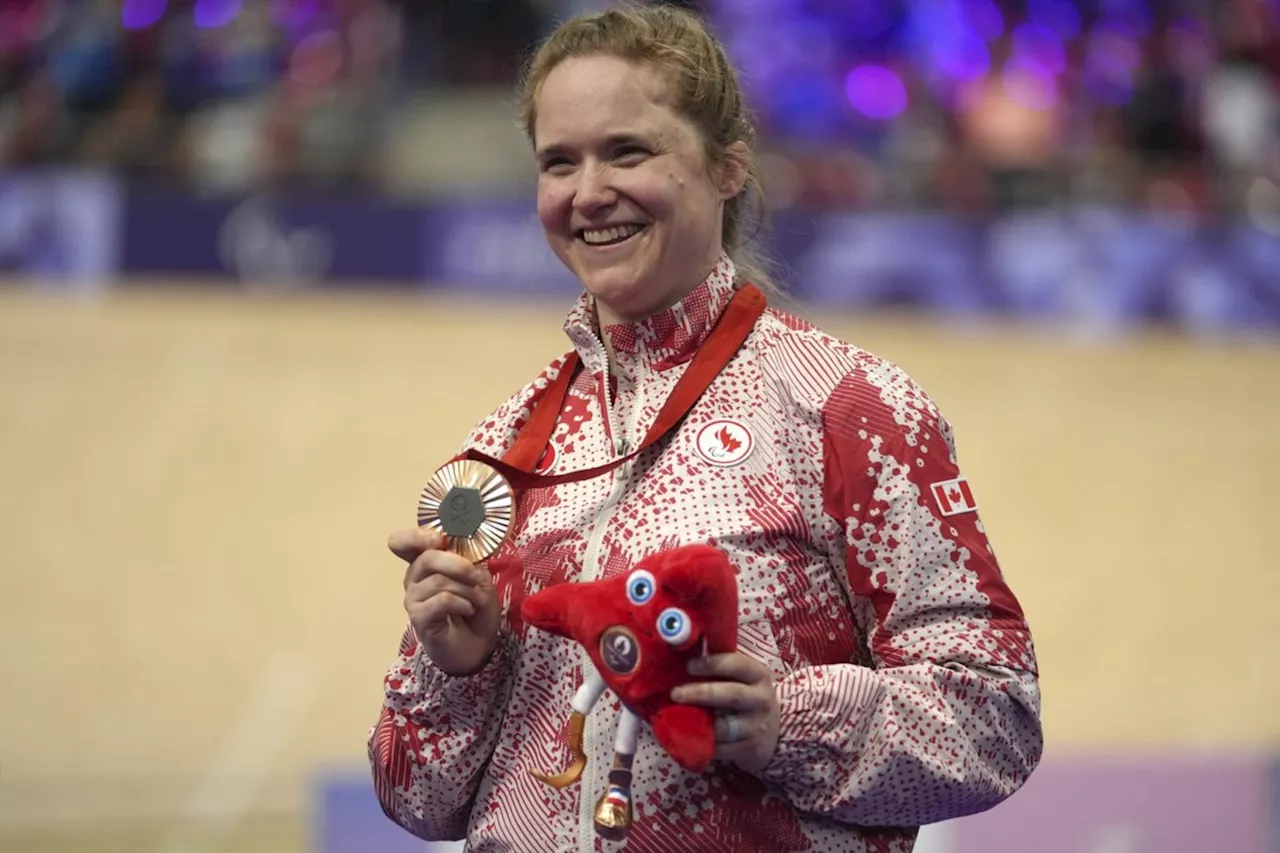 Track cyclist Kate O'Brien claims Canada's first Paralympic medal in Paris