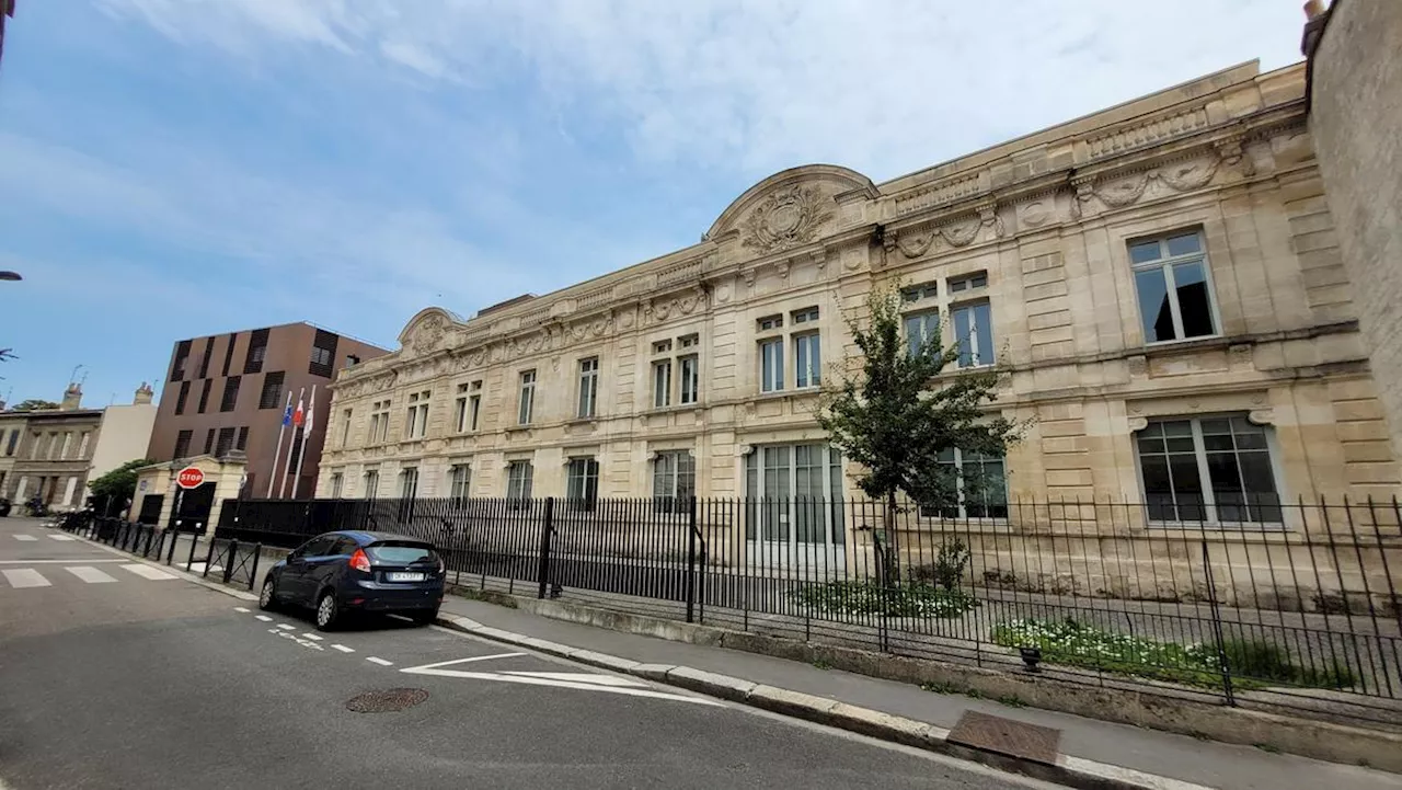 Bordeaux : une rentrée en deux temps pour les élèves du site Laroche du collège Cassignol