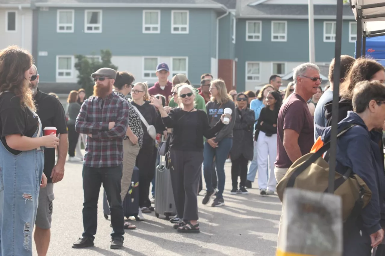 GALLERY: Students take over university campus for move-in day