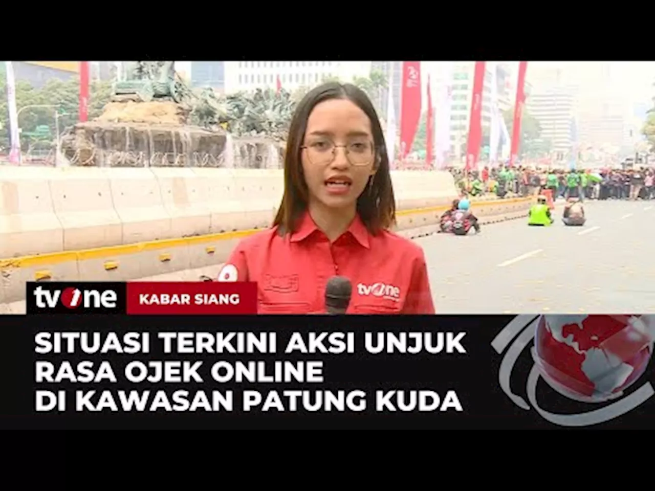 Patung Kuda jadi Tempat Demo Driver Ojek Online