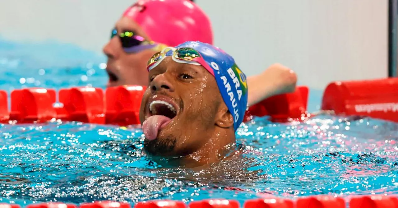 Nadador Gabriel Araújo conquista 1º ouro do Brasil na Paralimpíada