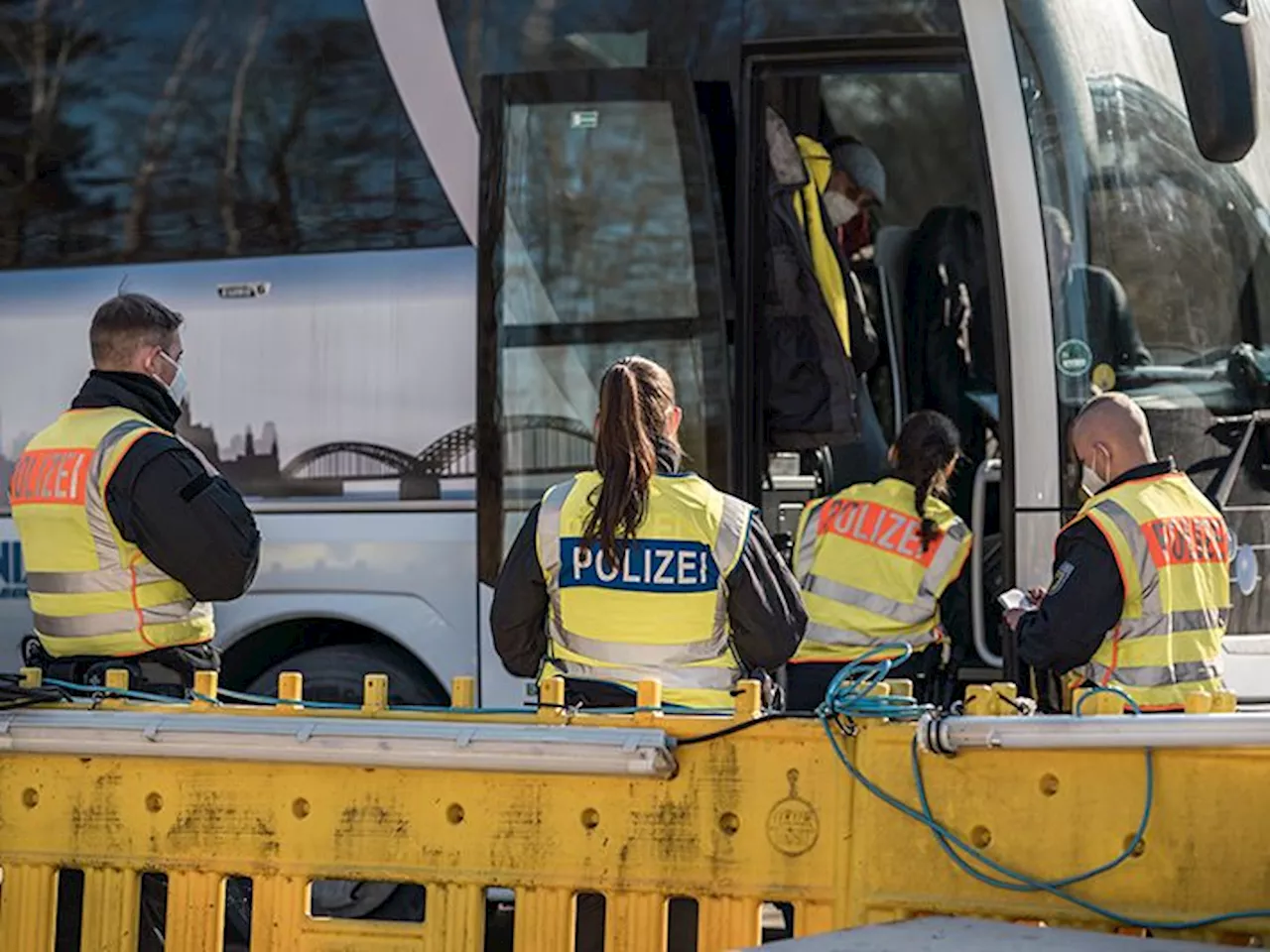 Belastender Lottoschein - Bundespolizei überführt Migranten