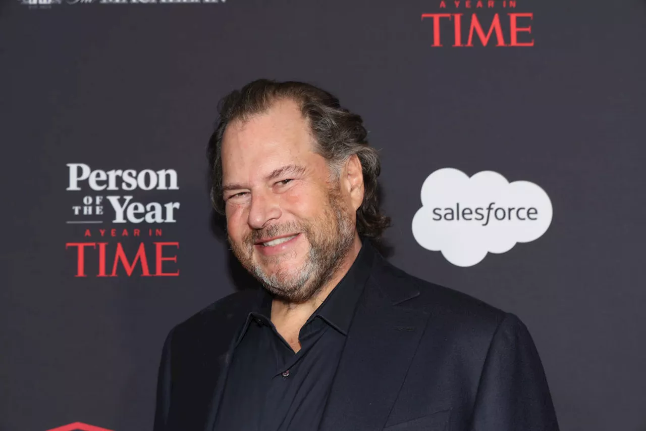 Salesforce CEO on robot sales agents, Microsoft's AI letdowns, and big earnings beat