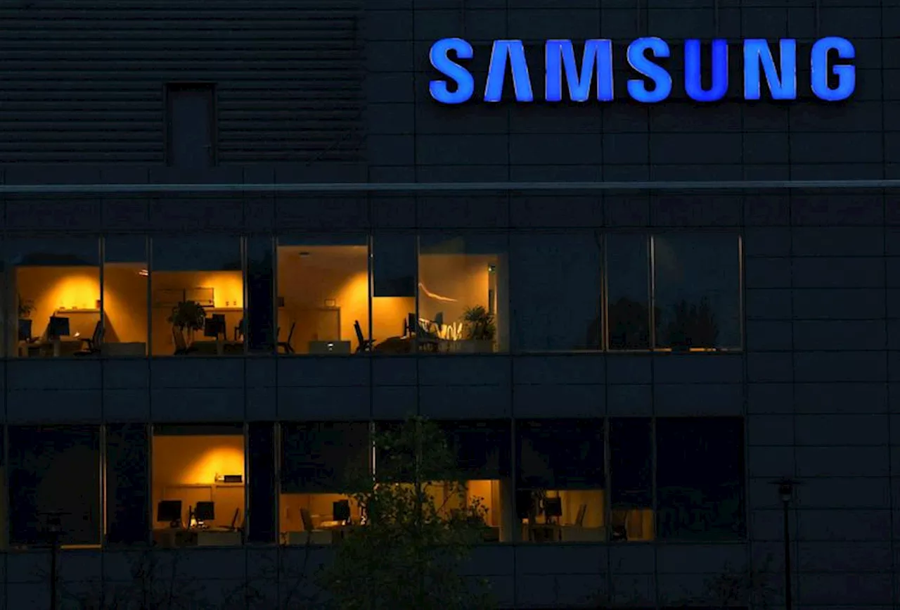 Samsung shows interest in Nokia mobile networks assets, Bloomberg News reports