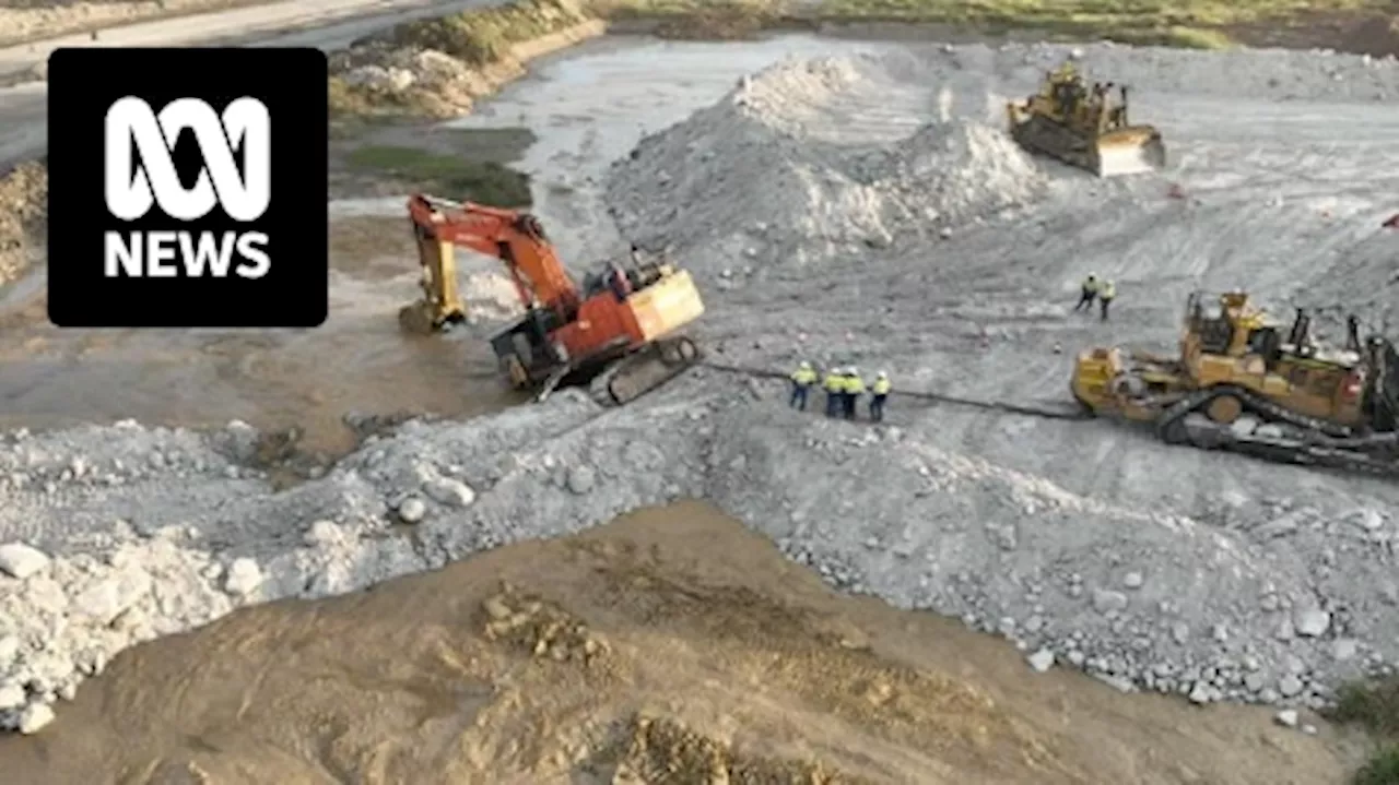 Crane operator dead after accident at Byerwen coal mine in north Queensland