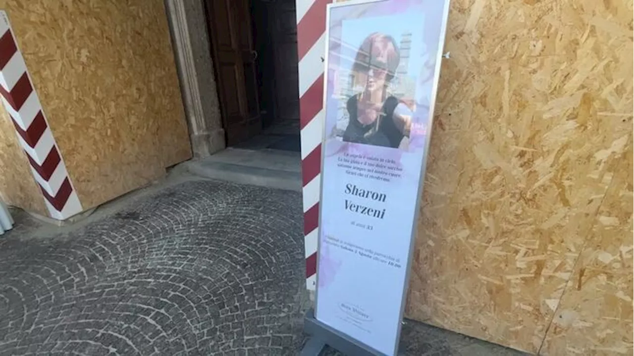 Funerali di Sharon Verzeni, una bara bianca per la 33enne uccisa a coltellate