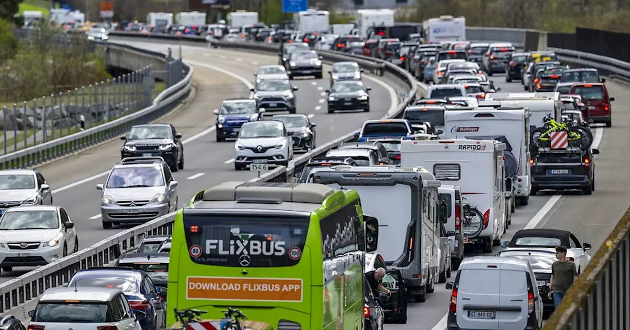 Verkehr staut sich vor dem Gotthardnordportal auf elf Kilometern