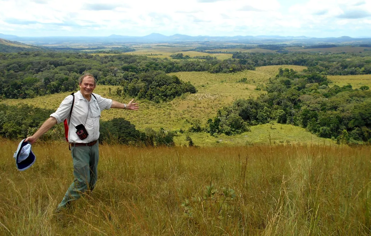 Fierce fires can help save the veld from bush encroachment and extinction, says top UCT ecologist