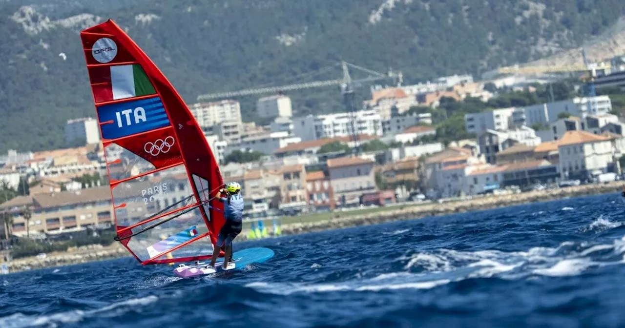 L’azzurra Marta Maggetti medaglia nel windsurf nella categoria Iq Foil alle Olimpiadi