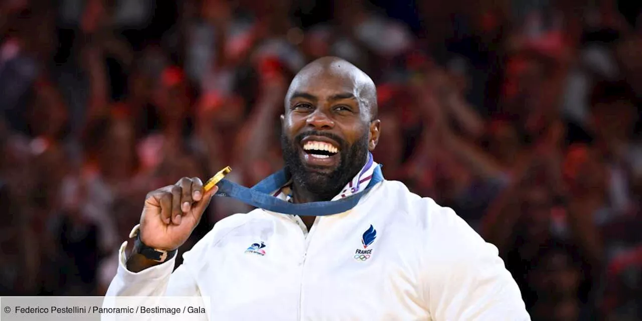 – Teddy Riner fête sa médaille d'or dans un restaurant parisien branché : ambiance, célébrités, m...