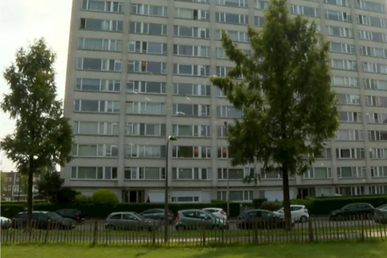 Bewoners appartementsblok aan Rodekruislaan in Berchem kunnen lift opnieuw gebruiken