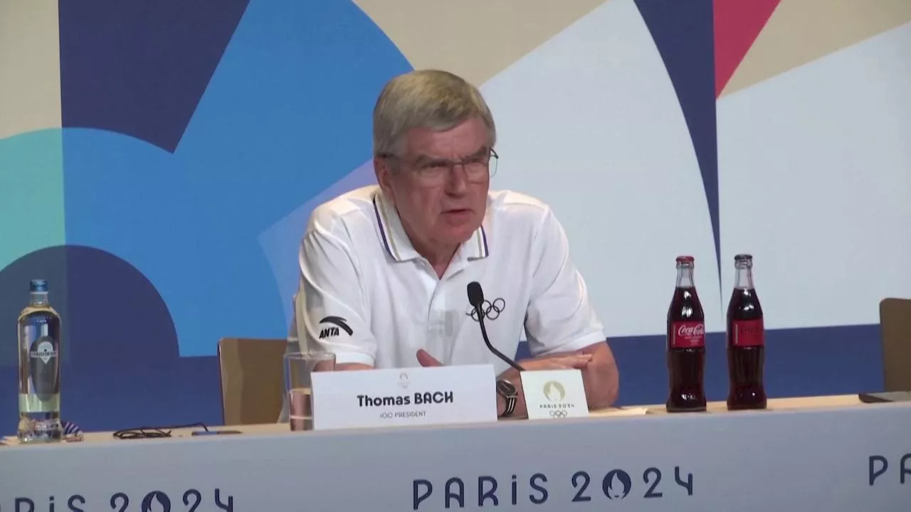 Parigi 2024, il capo del Cio Bach: 'Khelif e Yu-Ting sono donne e vanno rispettate'