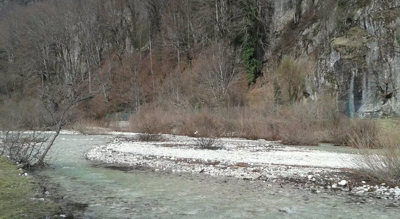 Va al Santuario della Madonna di Canneto e scompare nel bosco