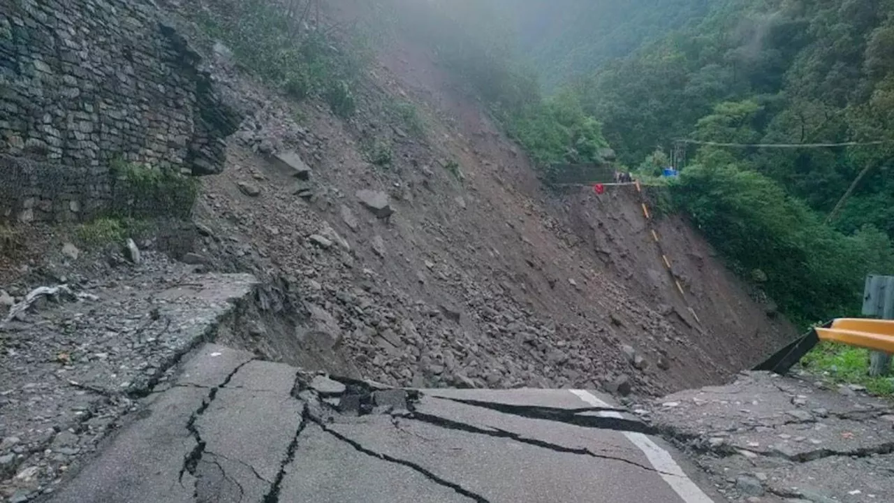 Kedarnath Dham: बादल फटने से भयंकर तबाही, पैदल मार्ग 13 स्थानों पर बंद; खुलने में लग सकता है एक हफ्ता