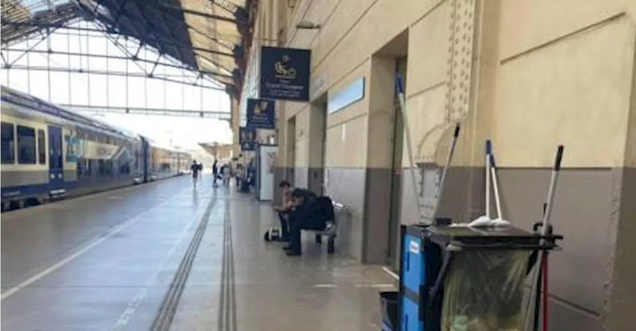 Marseille : reprise de la grève des poubelles dans le métro et à la gare