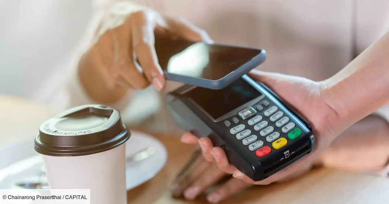 Apple Pay : les clients de cette banque appelés à désinstaller leur carte bancaire