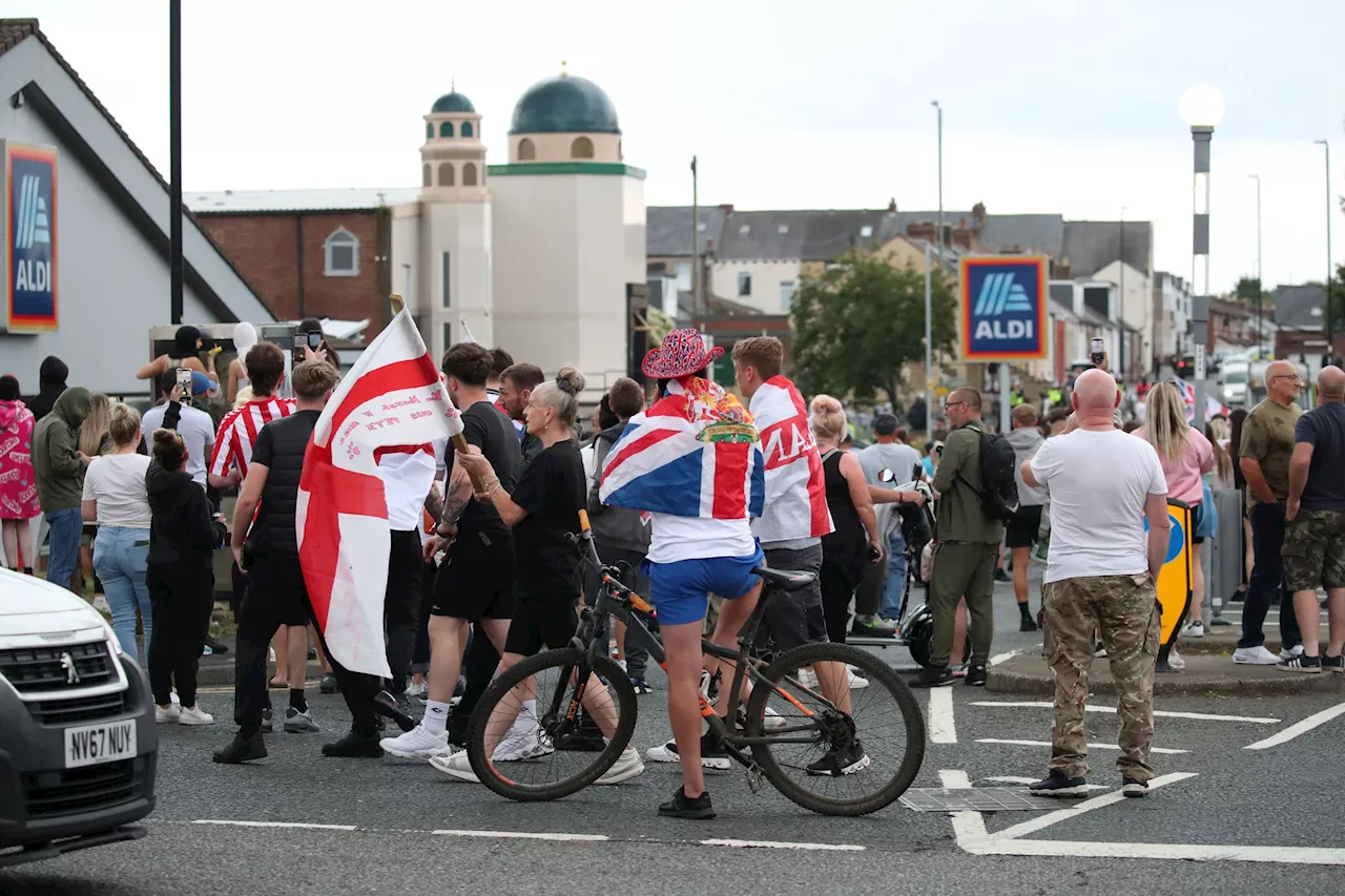 Acht Festnahmen nach Krawalle in Sunderland