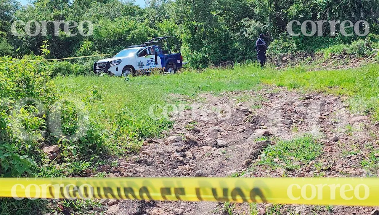 Encuentran cadáver dentro de camioneta abandonada en Puerta de Gómez, Pénjamo