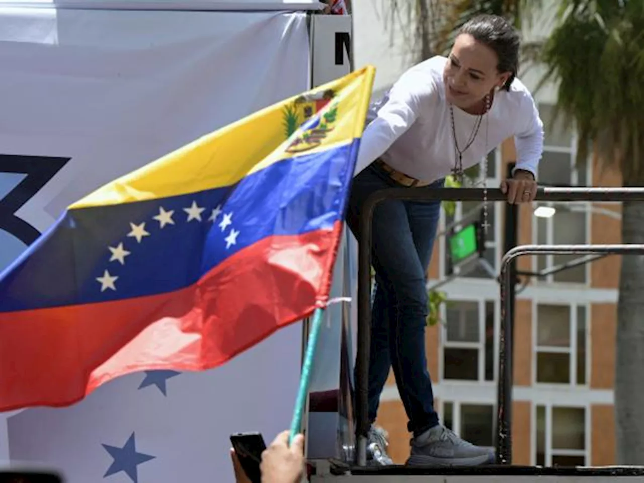 'El régimen nunca ha estado tan débil': Machado lideró manifestaciones contra Maduro