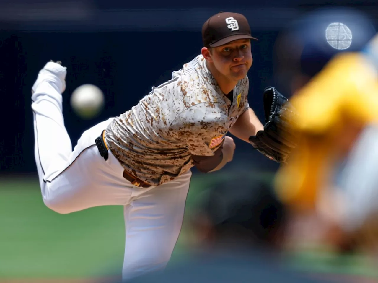 Padres notes: Calf holding Michael King back; Martín Pérez set for debut