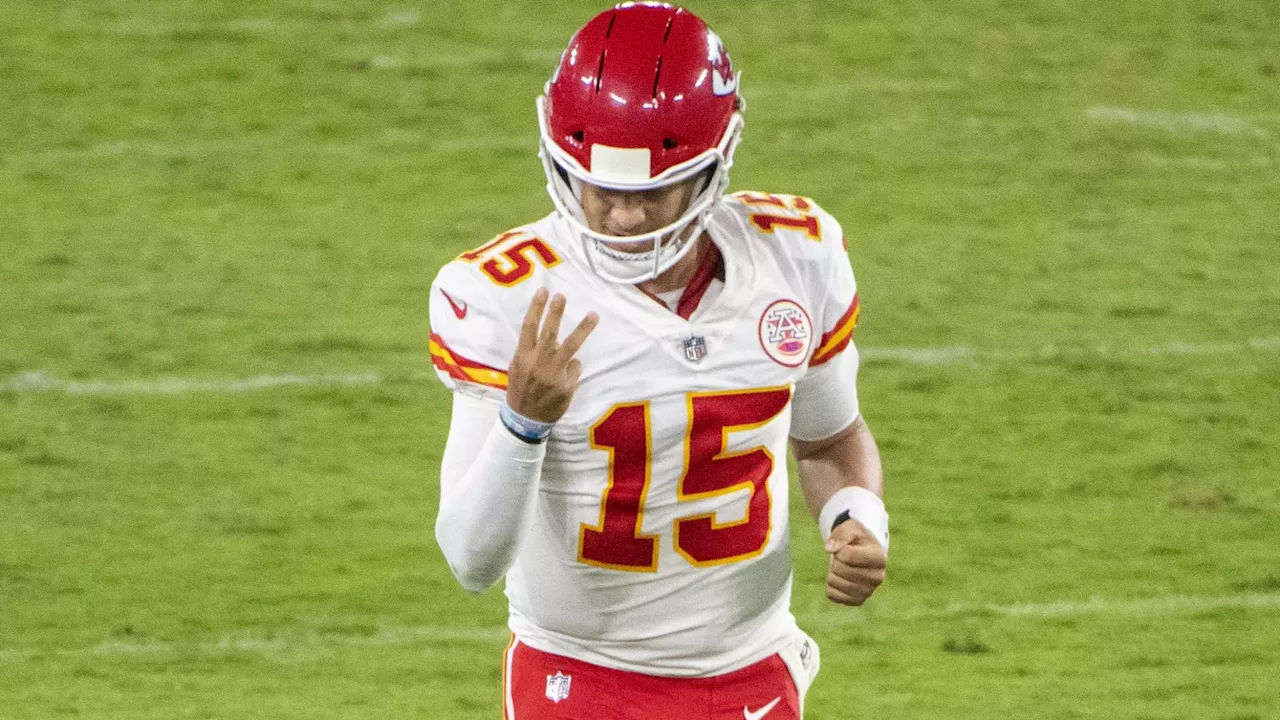 NFL World Reacts to Shocking No. 4 Ranking for QB Patrick Mahomes in NFL Top 100