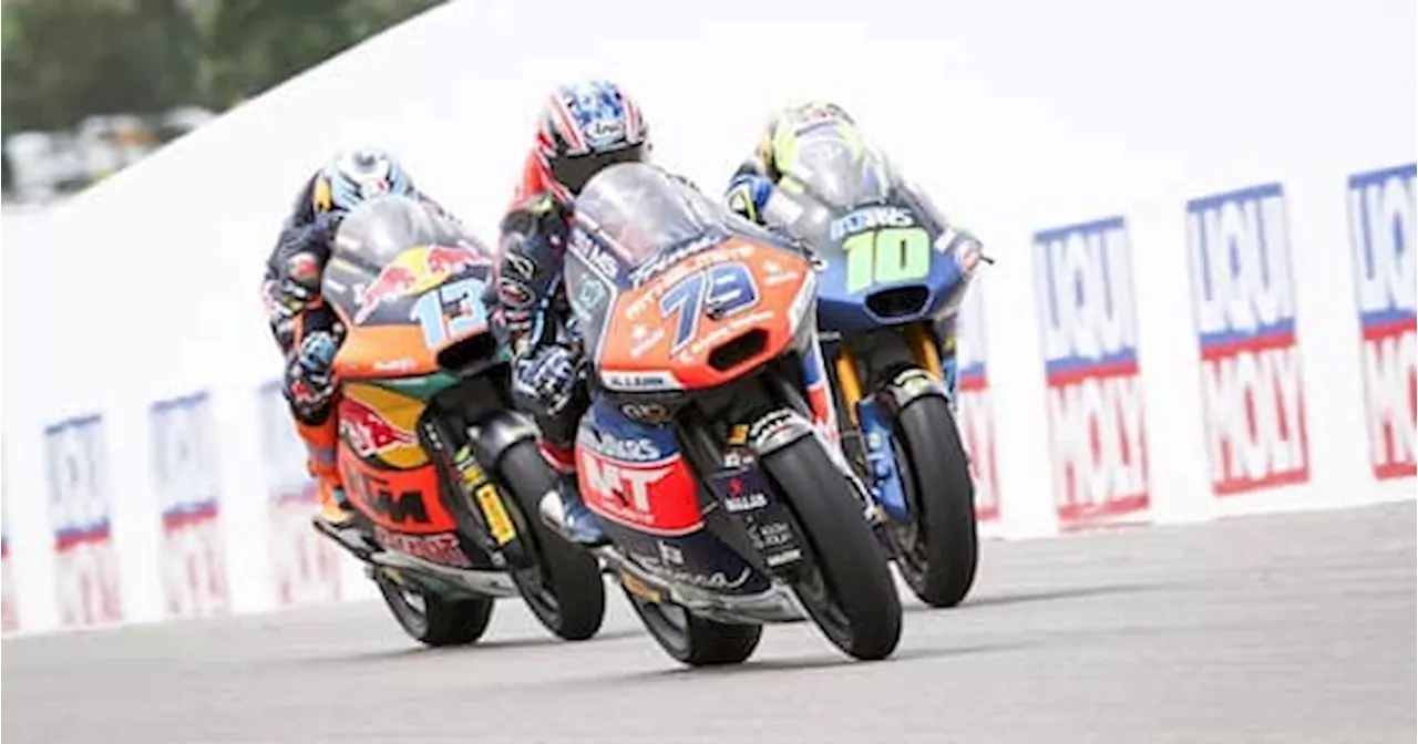 Moto2 a Silverstone: Ogura in pole, 4° Vietti, 12° Arbolino. Griglia e Highlights