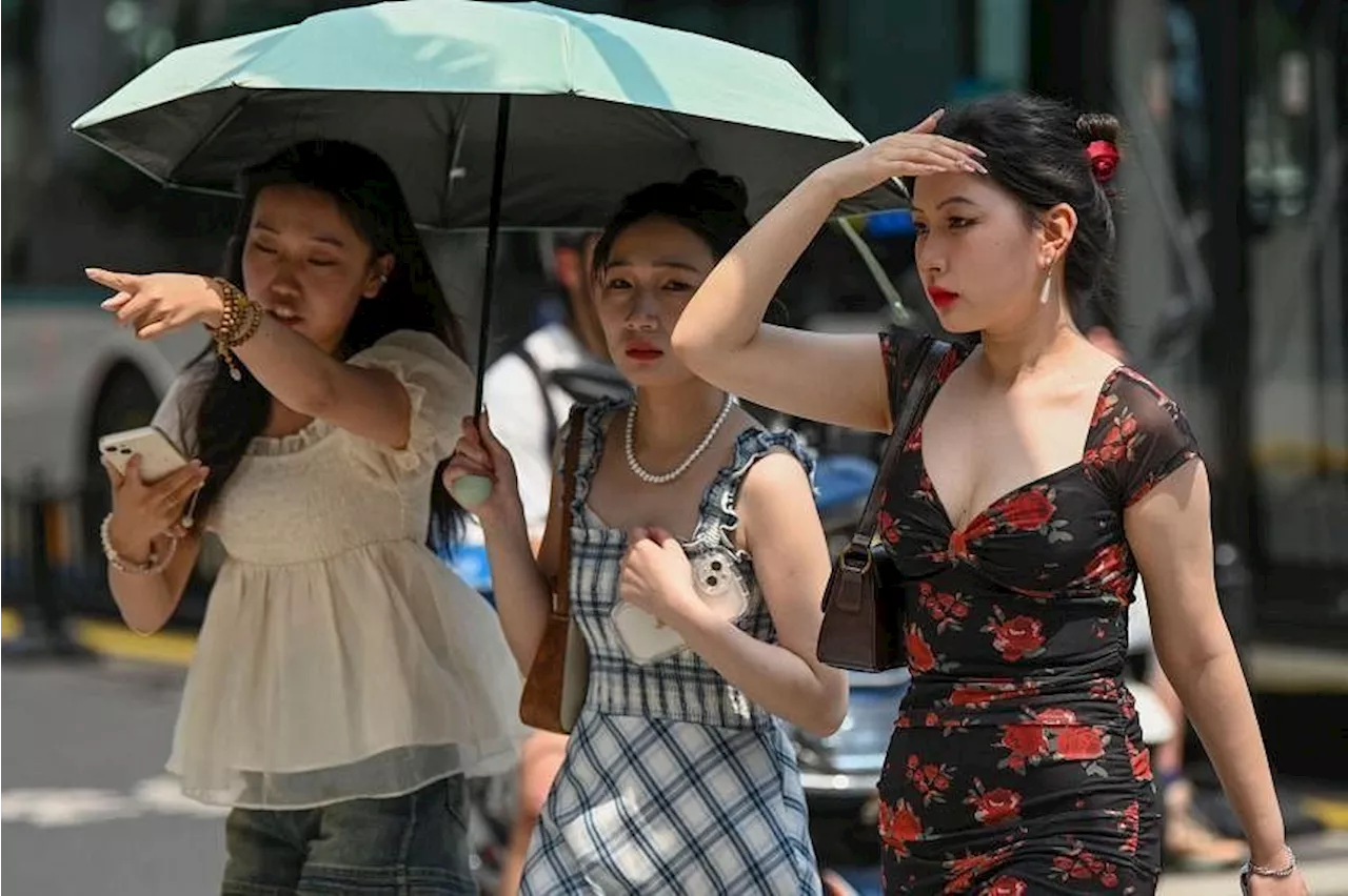 Shanghai issues highest heatwave alert for second time in week after temperatures hit 40 deg C