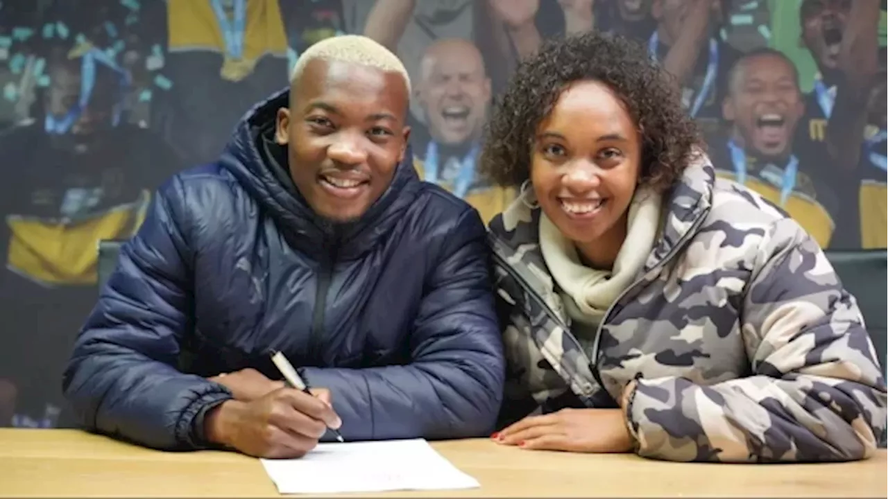 Ex-Chiefs and Sundowns target Mayo signs for Algerian giants!