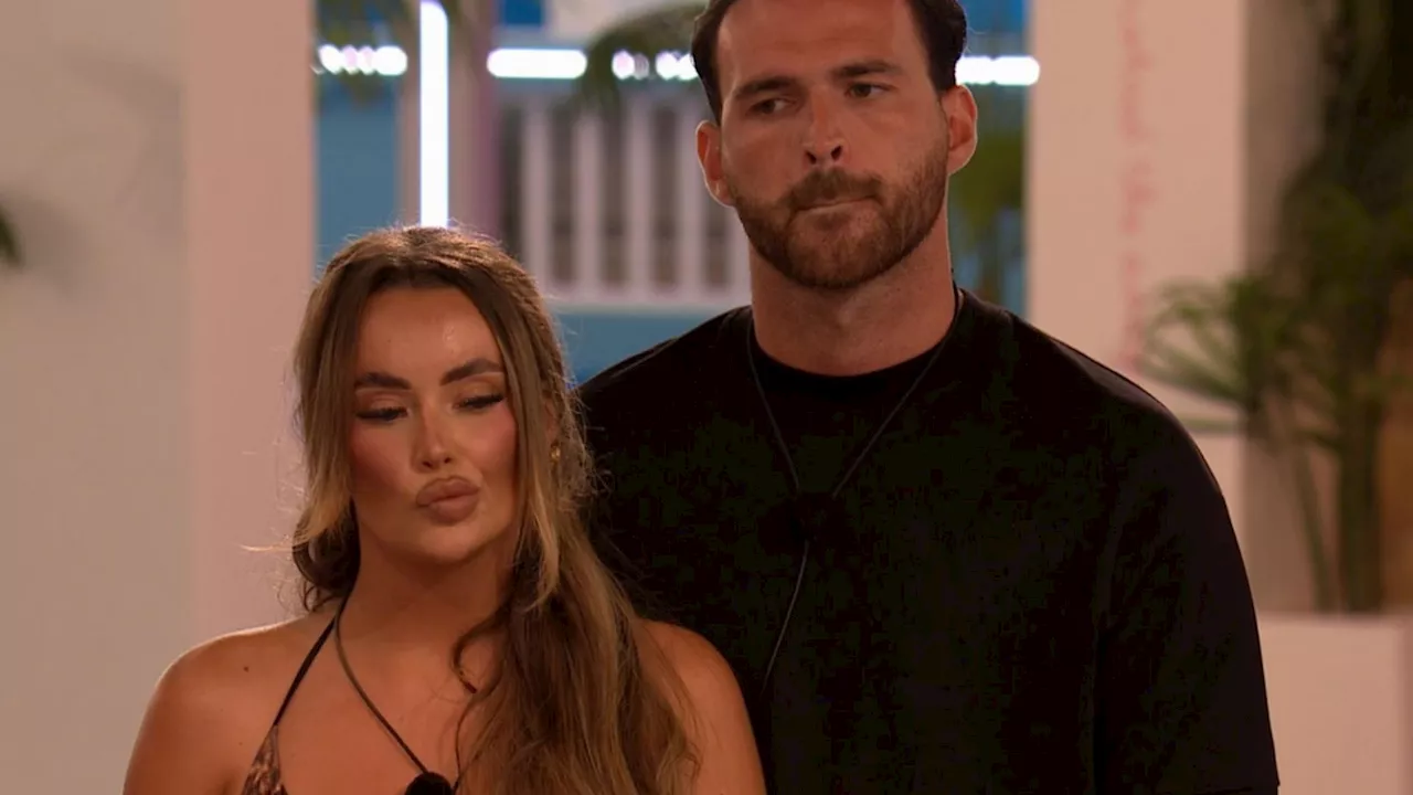 New Love Island ‘feud’ as Harriett is snubbed by Ronnie’s best mate Olivia Attwood...