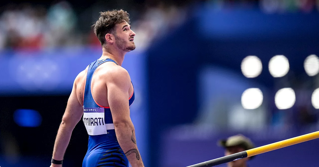 Pole Vaulter Anthony Ammirati Catches Crotch on Crossbar at Olympics