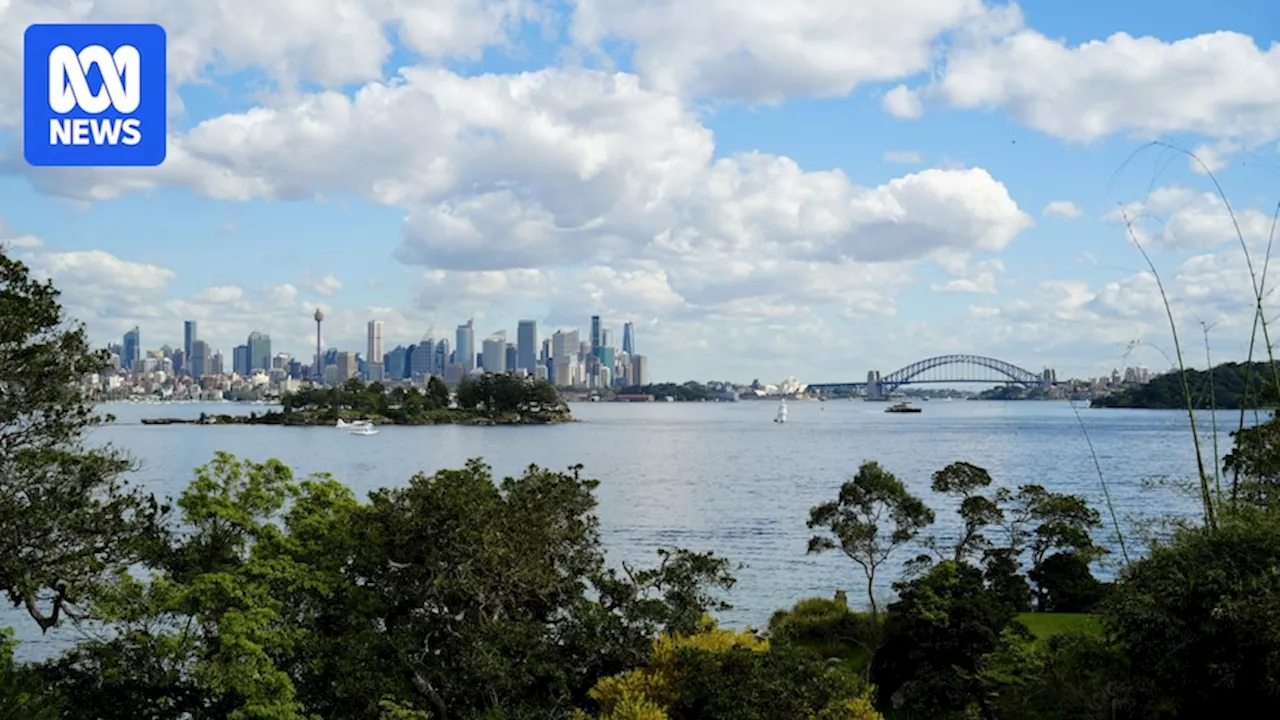 Australia farewells winter with dramatic week of heat records, cold snaps and fierce winds