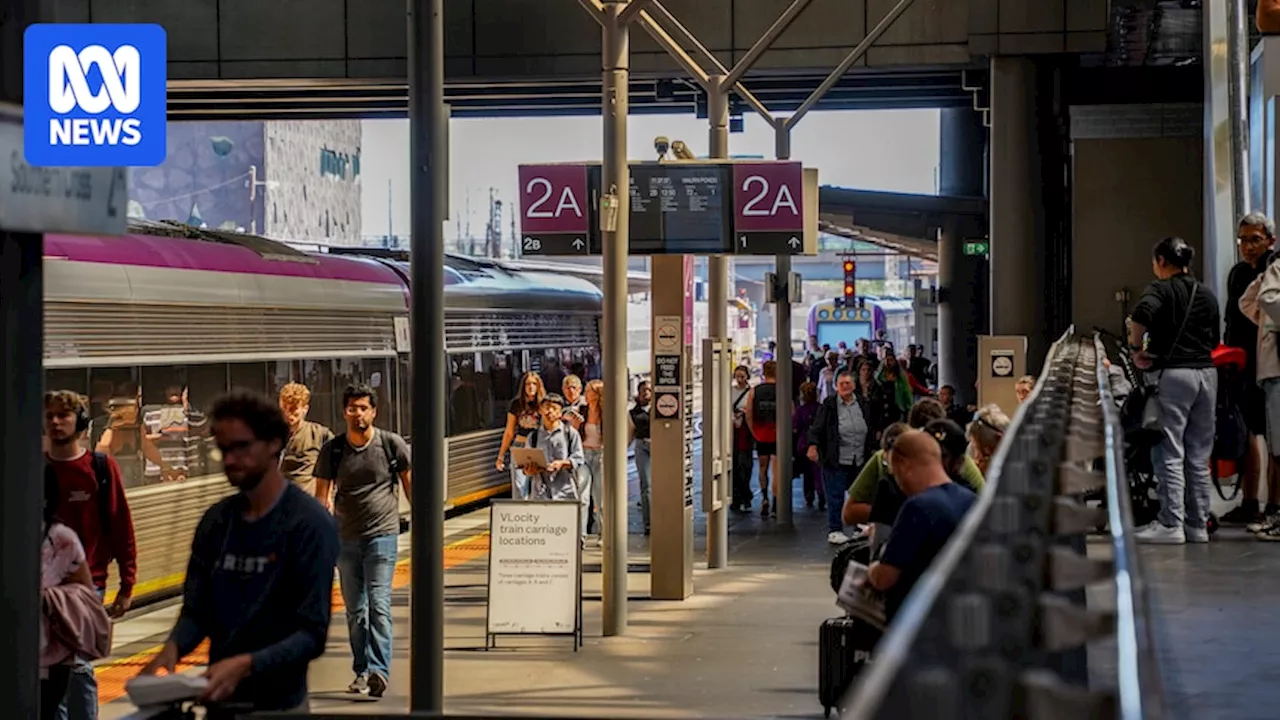 Industry superfunds own Melbourne's Southern Cross Station. Why are workers concerned?