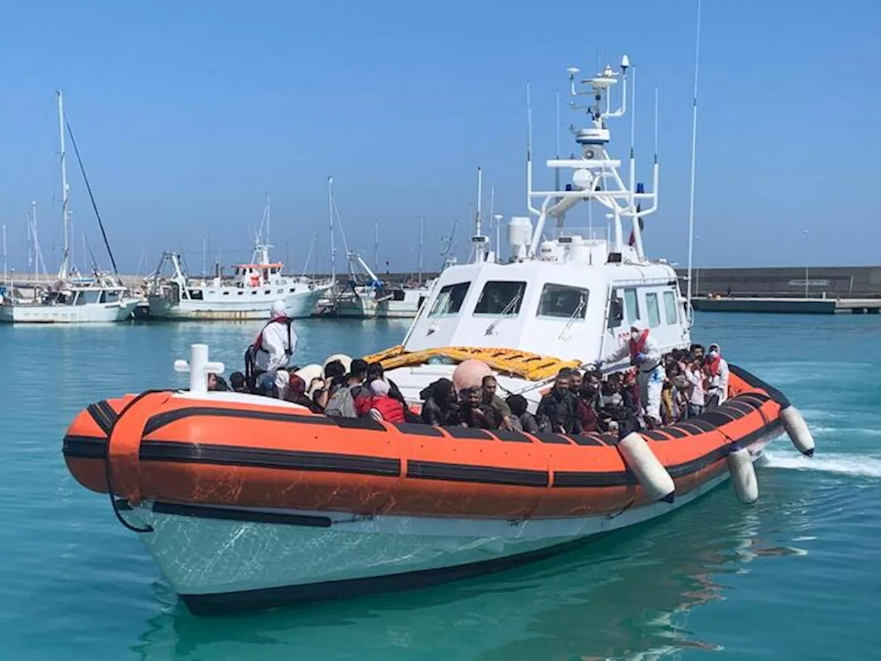 Nuovo sbarco di migranti nel reggino, sono partiti dalla Libia