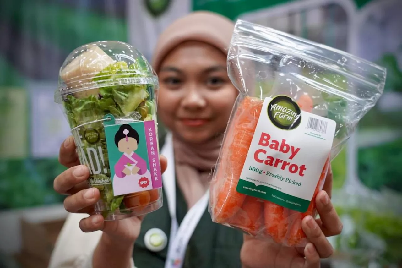 Menkop UKM dorong kampus perkuat minat anak muda bekerja di pertanian