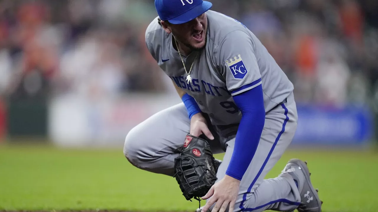 Playoff-contending Royals lose 1B Vinnie Pasquantino for rest of regular season to broken thumb