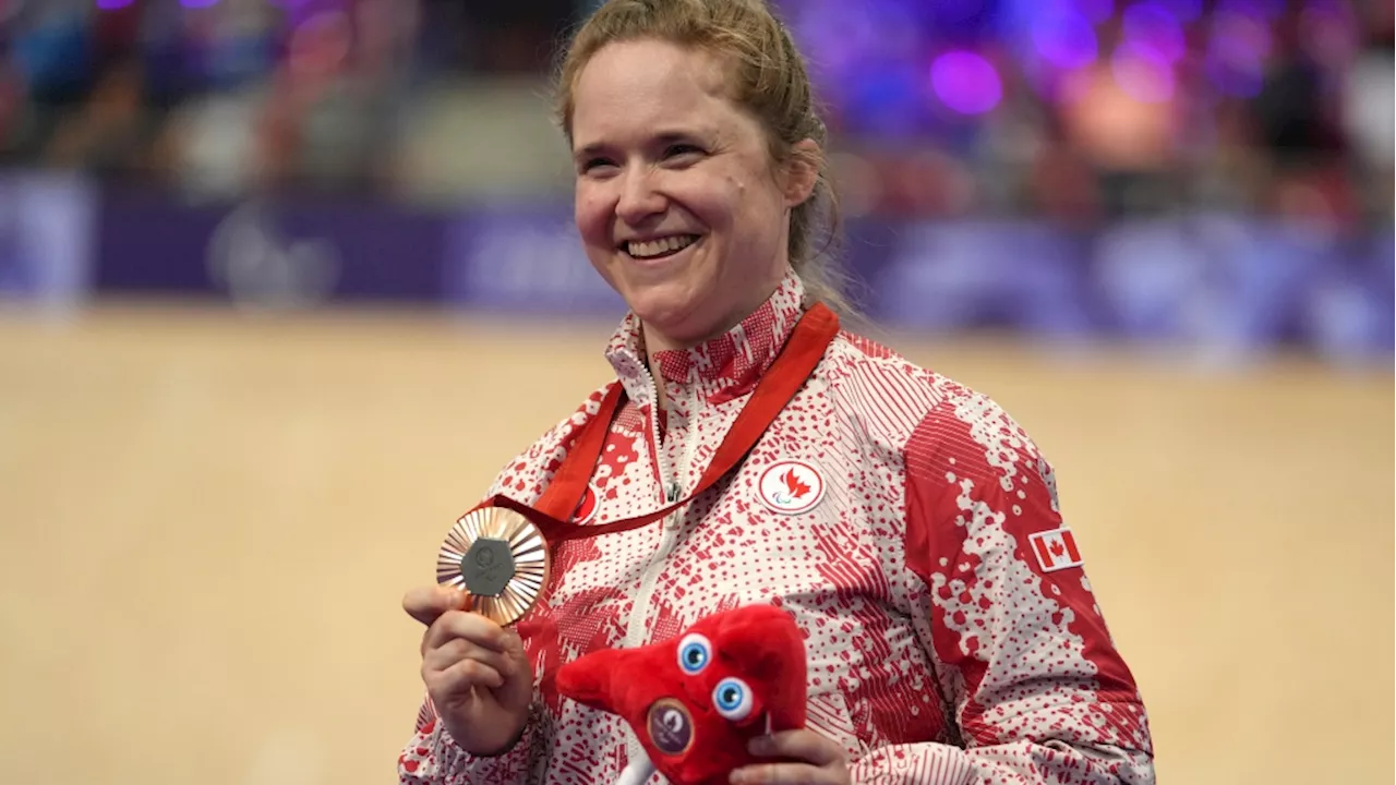 Track cyclist Kate O'Brien claims Canada's first Paralympic medal in Paris