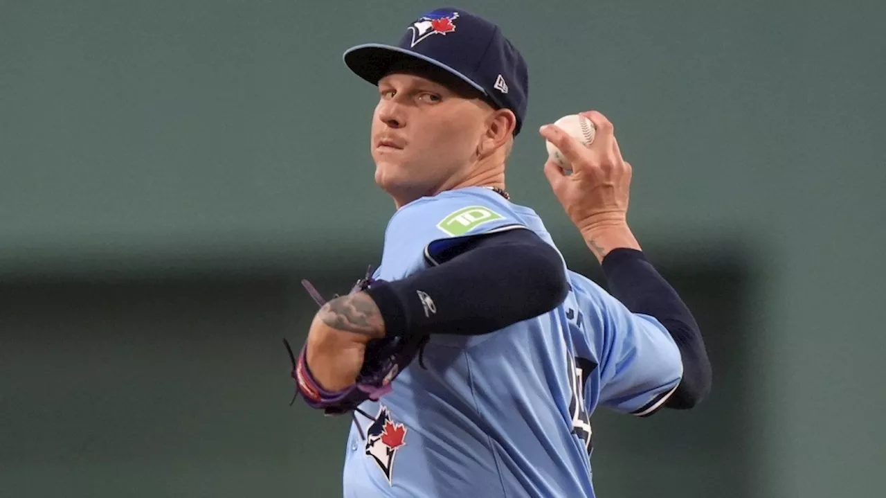 Bowden Francis takes no-hitter into 6th, Blue Jays beat Red Sox 2-0