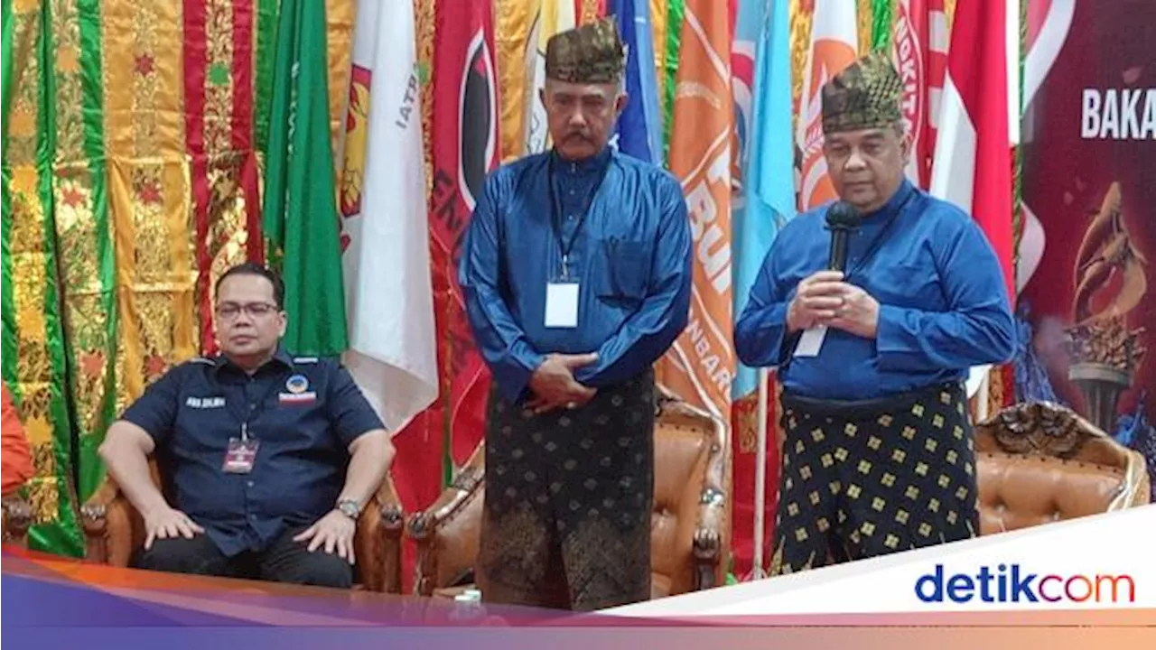 Eks Gubri Edy Natar-Destrayani Bibra Resmi Daftar Pilwalkot Pekanbaru