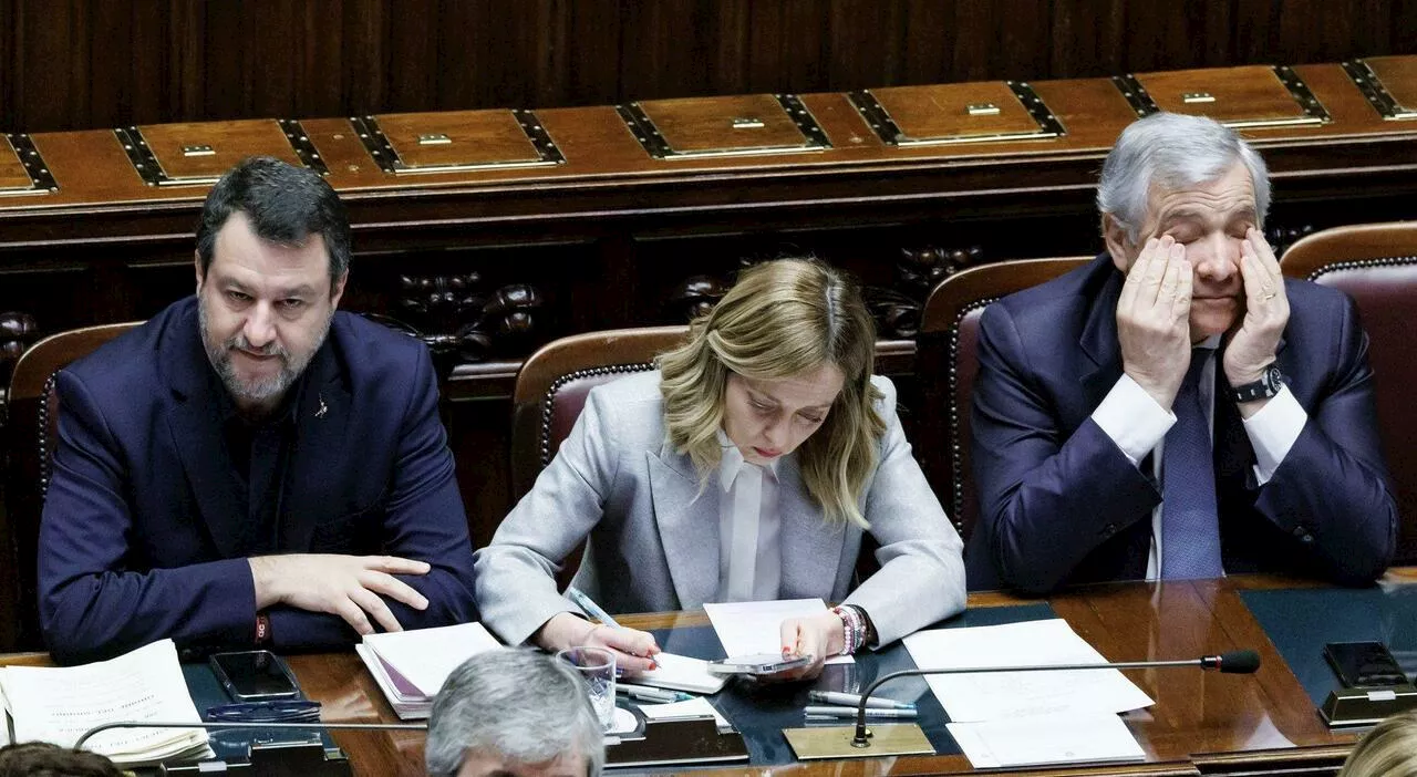 Centrodestra, oggi il gran giorno del vertice tra alleati: modifiche alla Bossi-Fini e una legge sui balneari