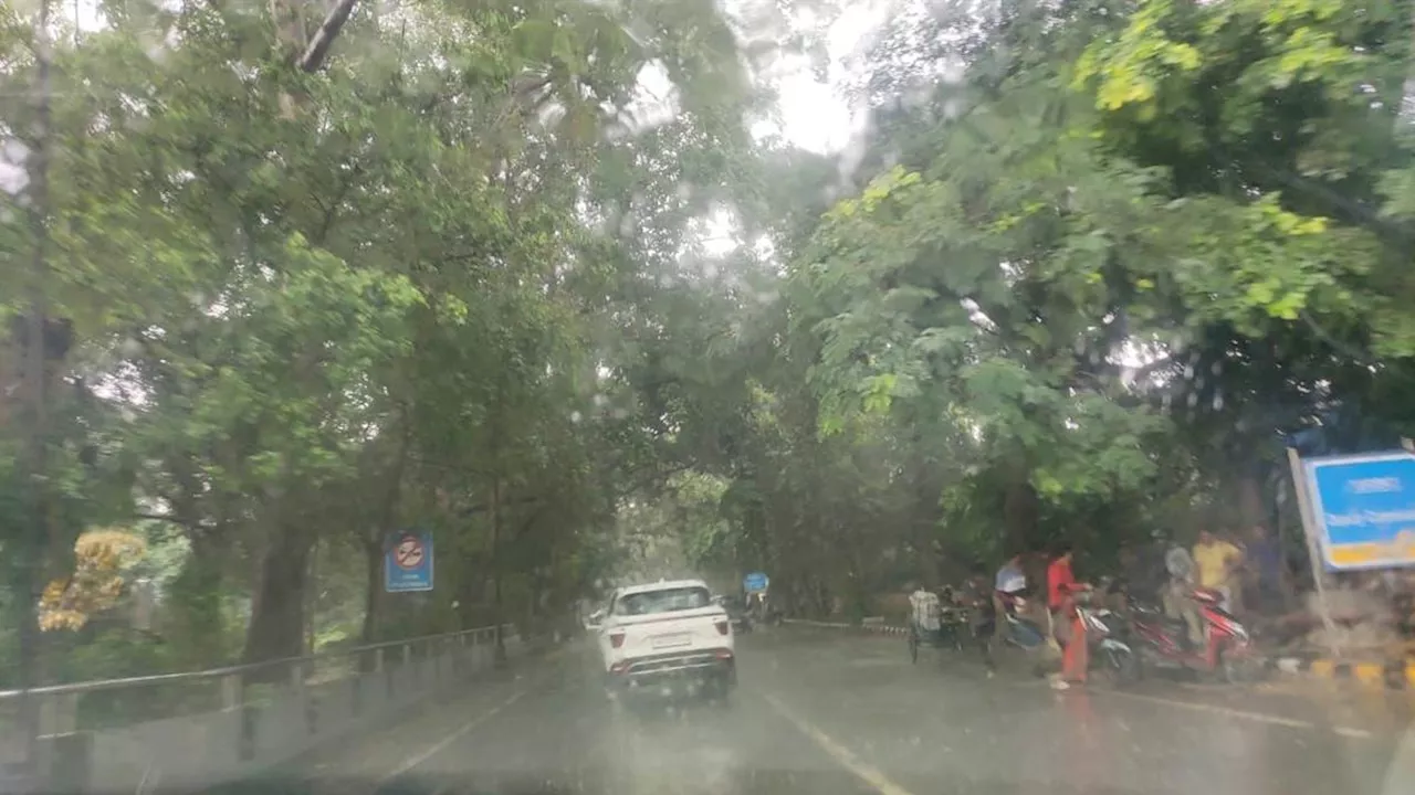 Weather Update: दिल्ली-NCR में आज फिर बारिश के आसार, दिनभर में छाए रहेंगे बादल