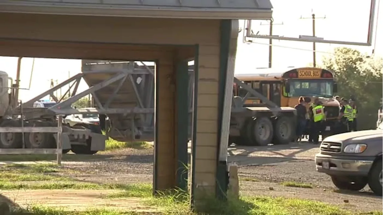 10 children injured after East Central ISD bus crashes with big rig, district says